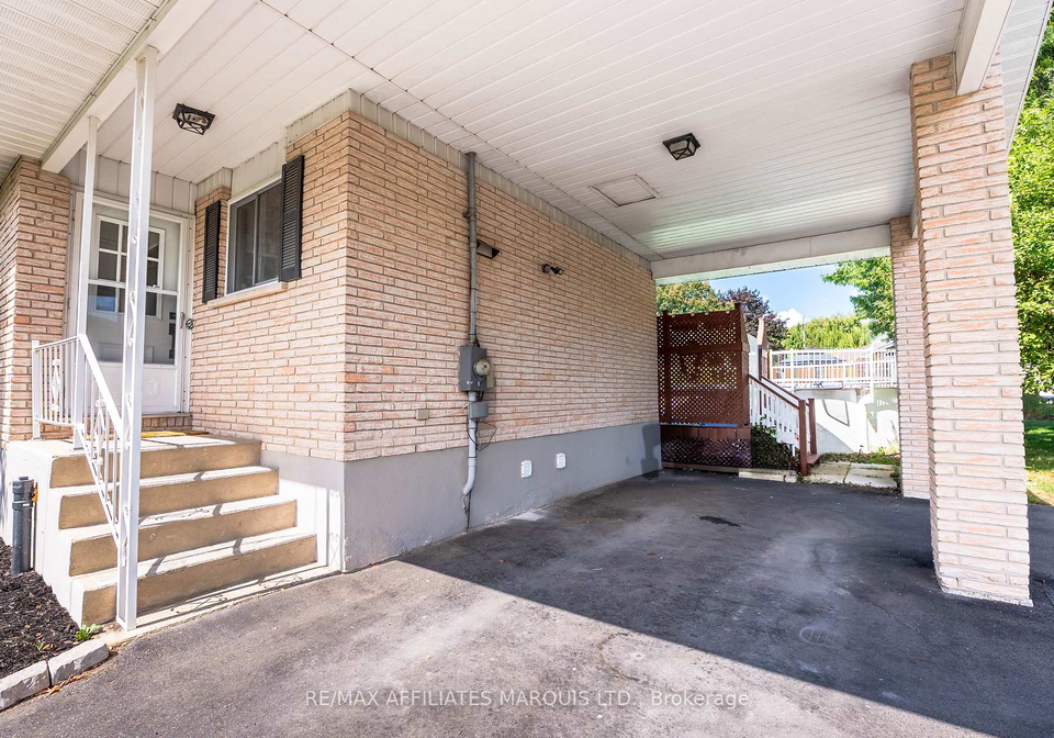 18223-oak-drive-south-glengarry-ontario-x12365941