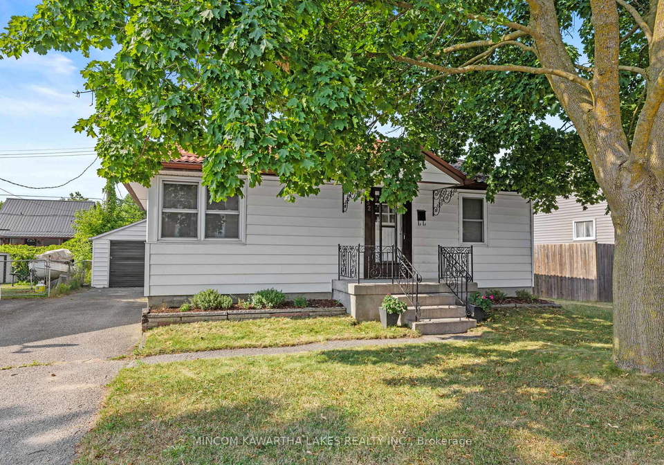 632-gillespie-avenue-peterborough-south-ontario-x12366044