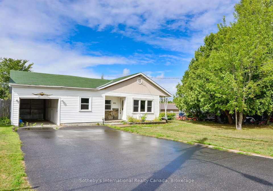 255-clarence-street-gravenhurst-ontario-x12366273