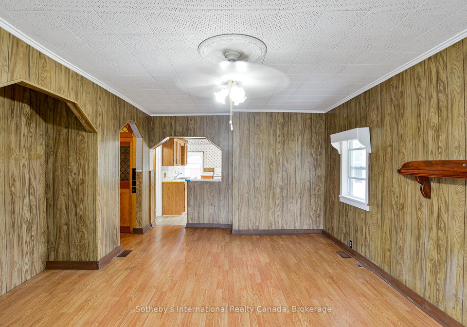 255-clarence-street-gravenhurst-ontario-x12366273