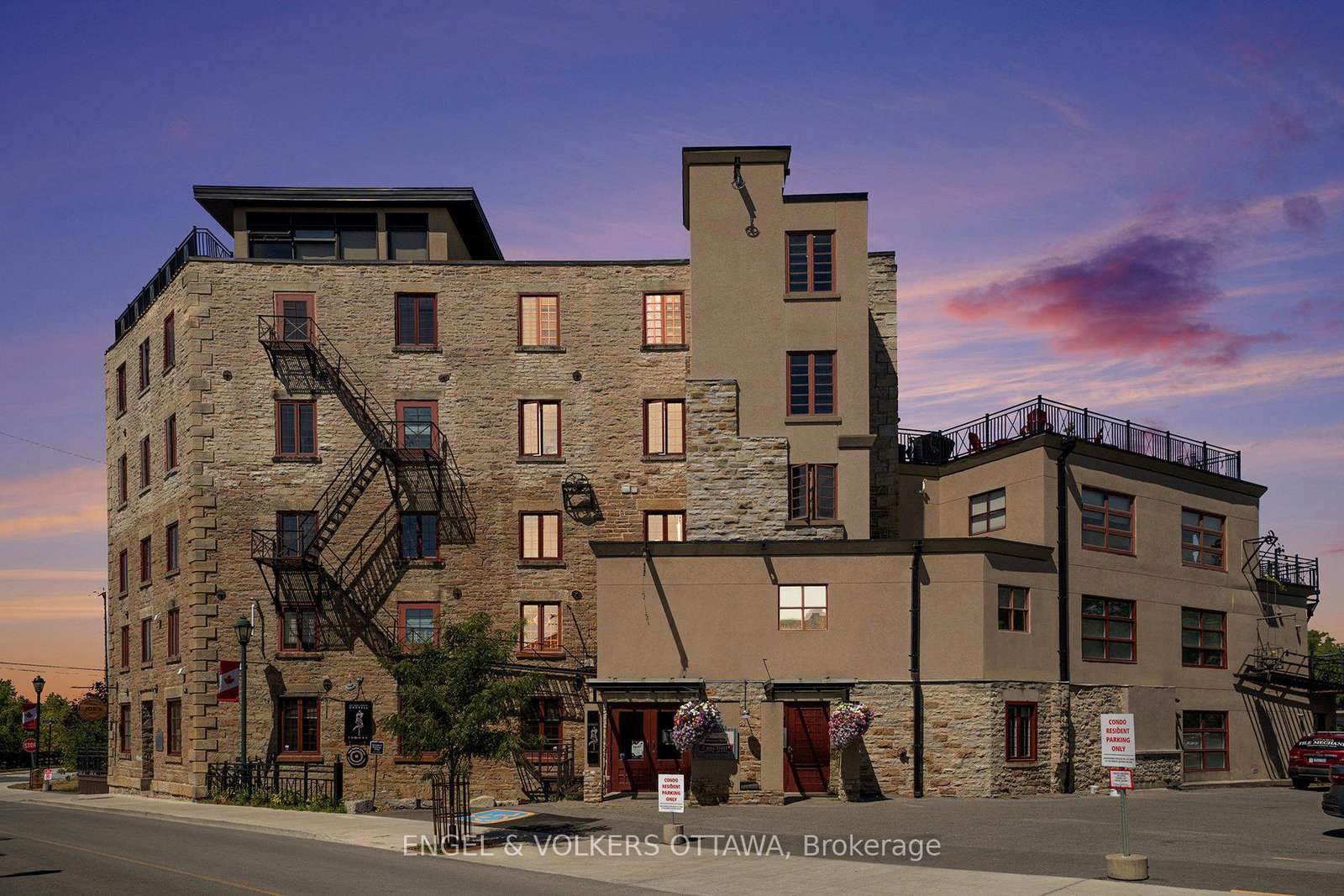 7-mill-street-mississippi-mills-ontario-x12366309