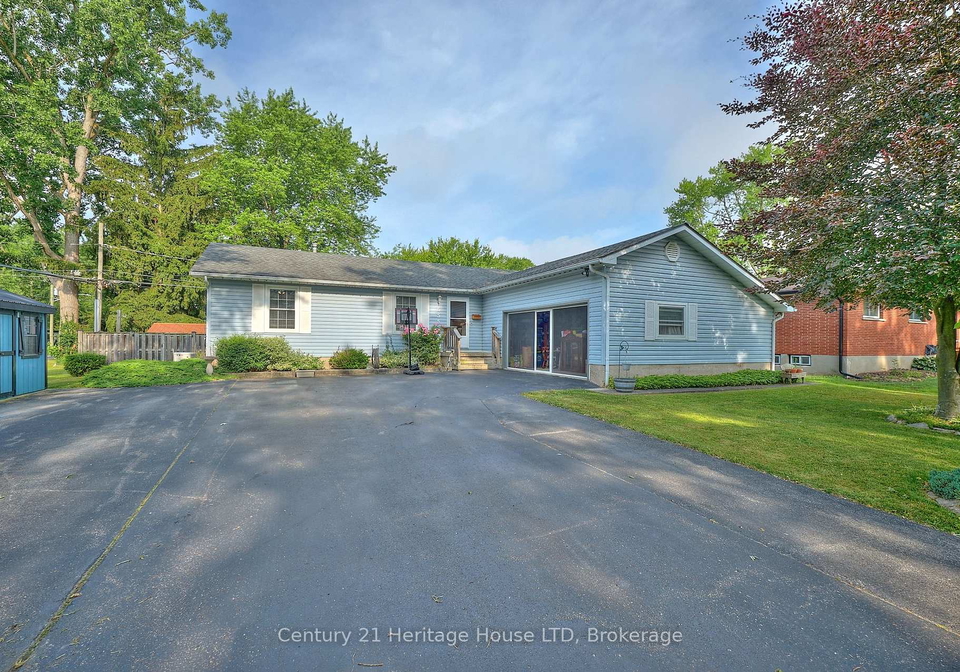 655-parkdale-avenue-fort-erie-ontario-x12366378