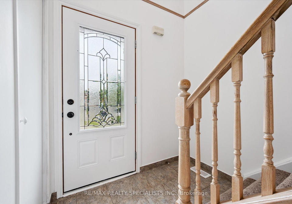 17-tamvale-crescent-kitchener-ontario-x12366396
