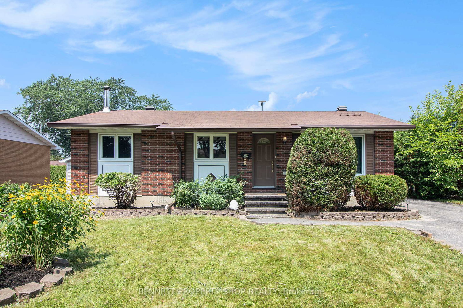 303-gleneagles-avenue-ottawa-ontario-x12366479