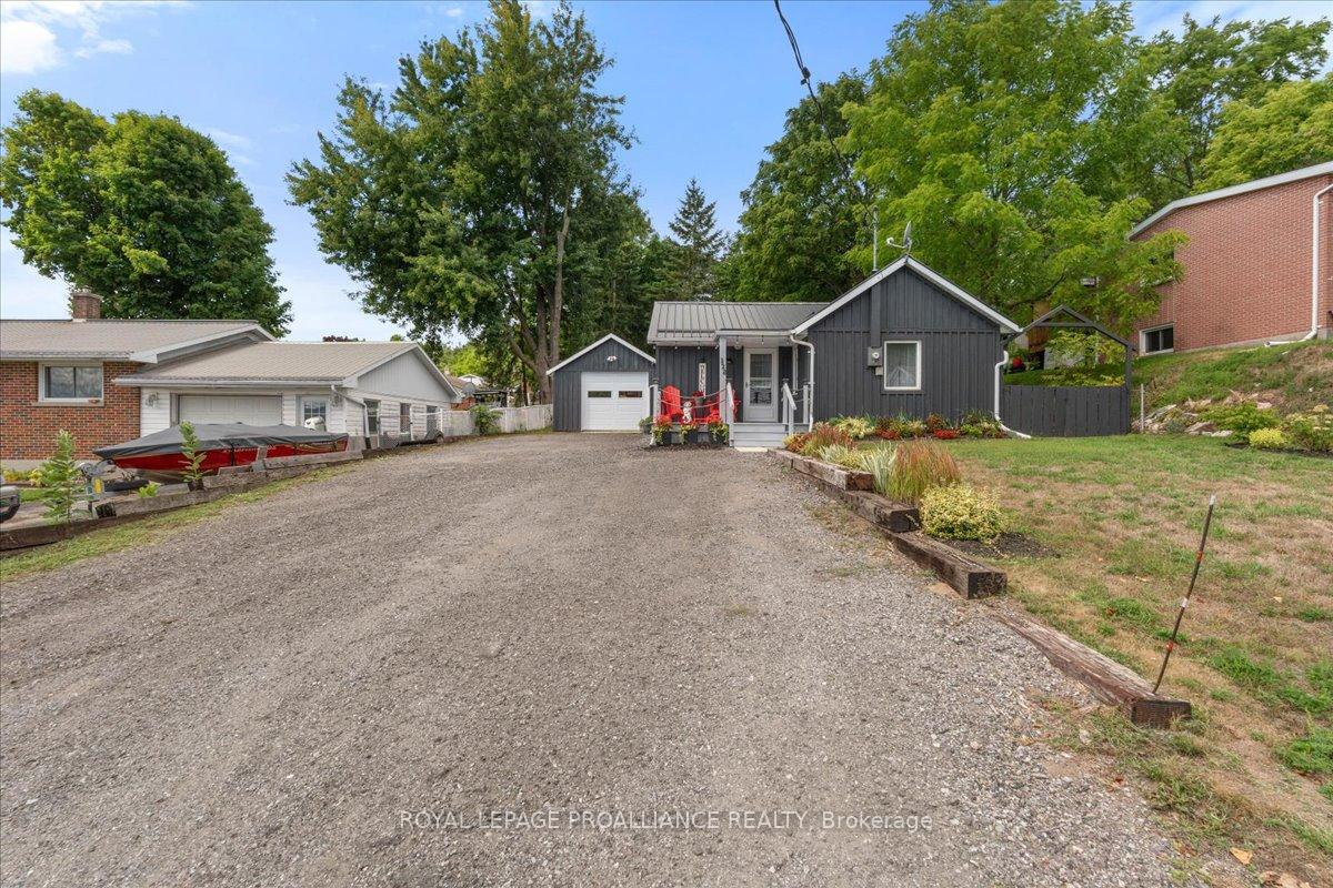 328-park-avenue-tweed-ontario-x12366566