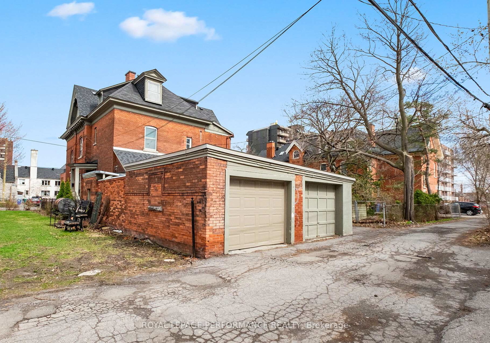 320-322-chapel-street-ottawa-ontario-x12366713