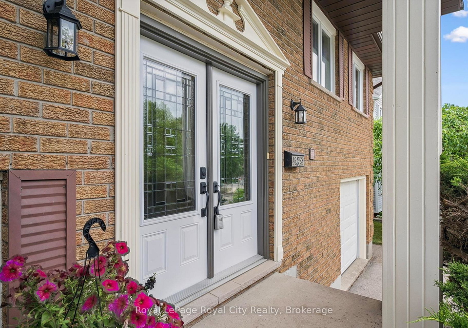 9-dunhill-crescent-guelph-ontario-x12366739