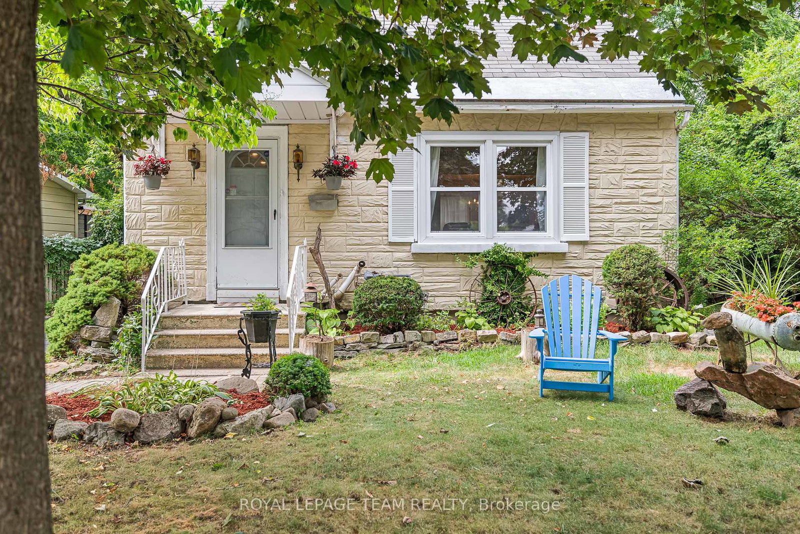 158-anna-avenue-ottawa-ontario-x12367007
