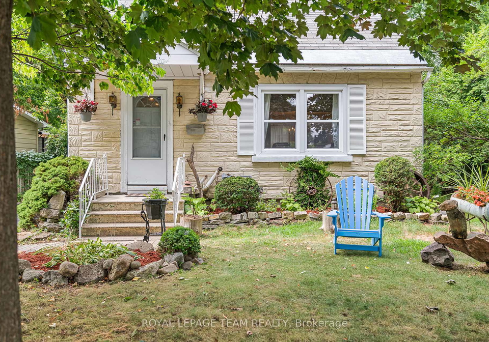 158-anna-avenue-ottawa-ontario-x12367007