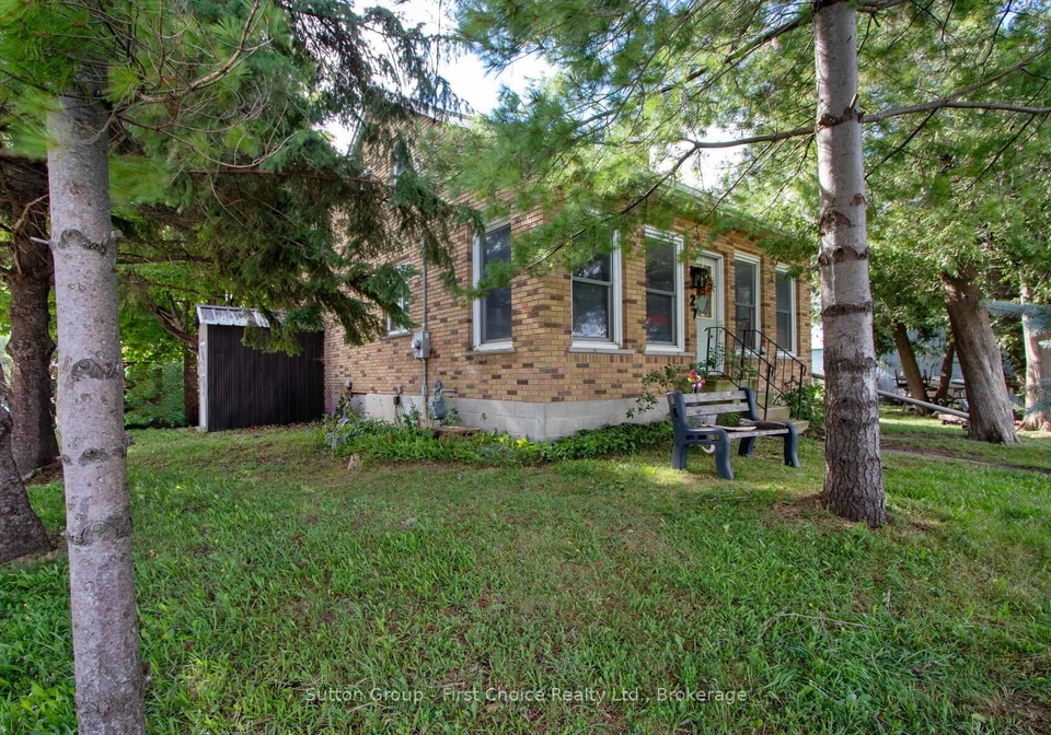 27-arthur-street-west-perth-ontario-x12367086