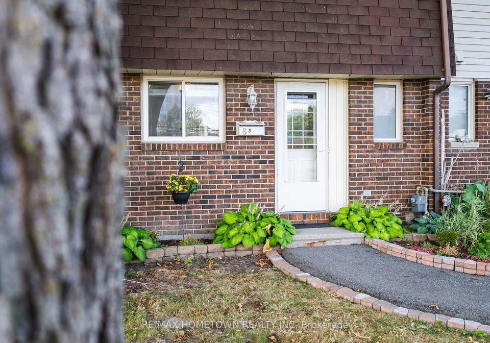 8b-sonnet-crescent-ottawa-ontario-x12367138