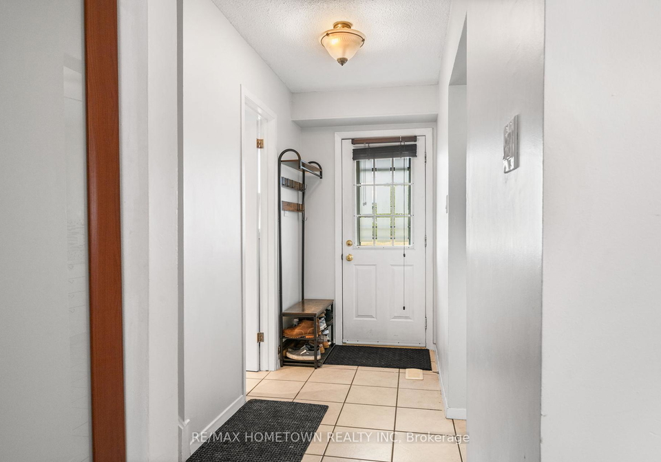 8b-sonnet-crescent-ottawa-ontario-x12367138