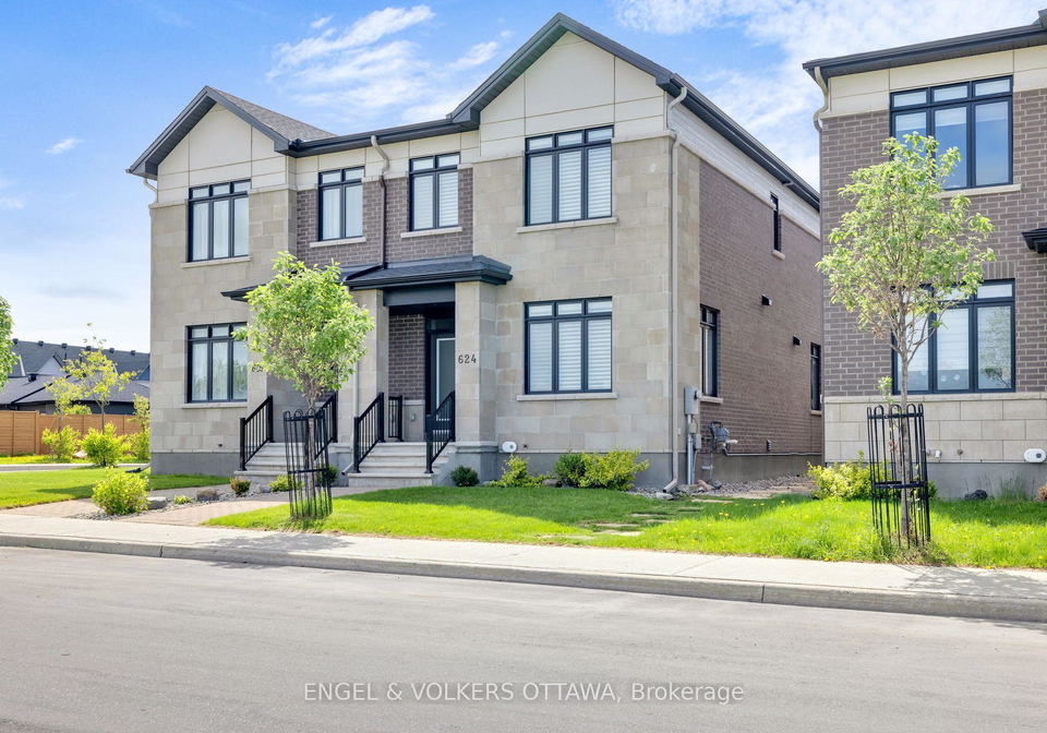 624-mikinak-road-ottawa-ontario-x12367177
