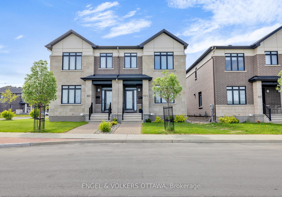 624-mikinak-road-ottawa-ontario-x12367177