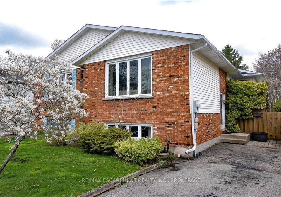 87-chapel-hill-crescent-welland-ontario-x12367399