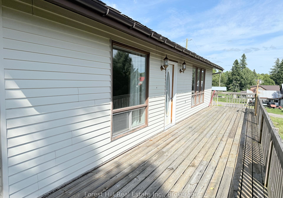 11582-hwy-522-highway-parry-sound-remote-area-ontario-x12367447