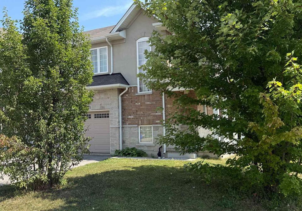 90-raymond-road-hamilton-ontario-x12367966