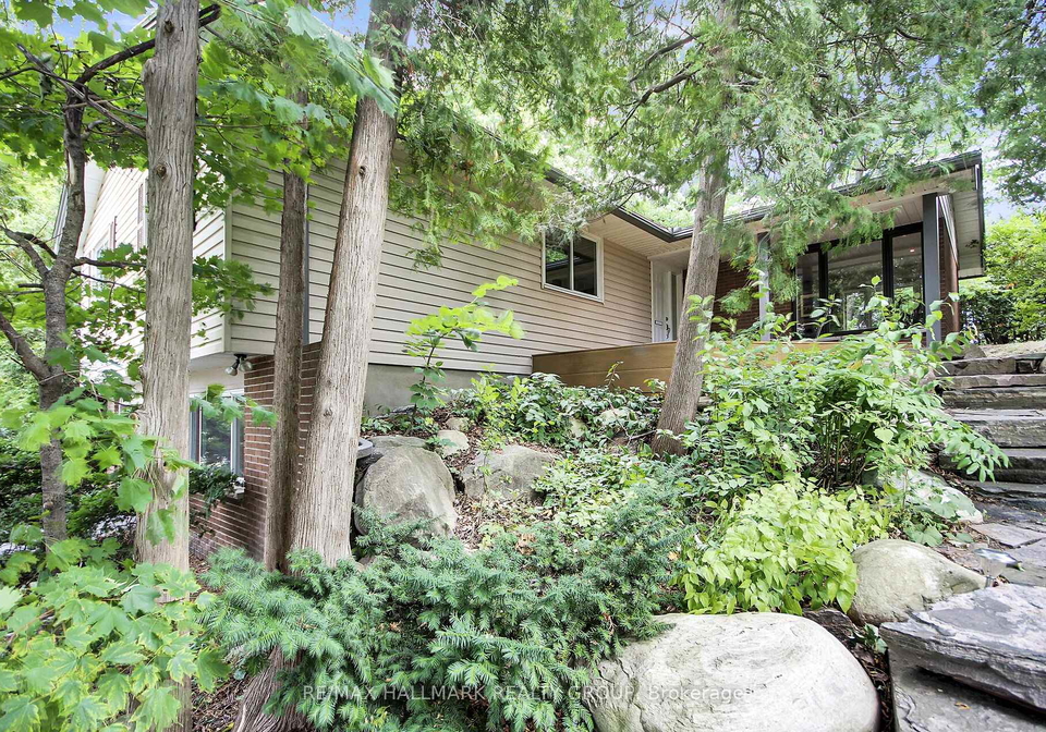 40-foothills-drive-s-ottawa-ontario-x12368039