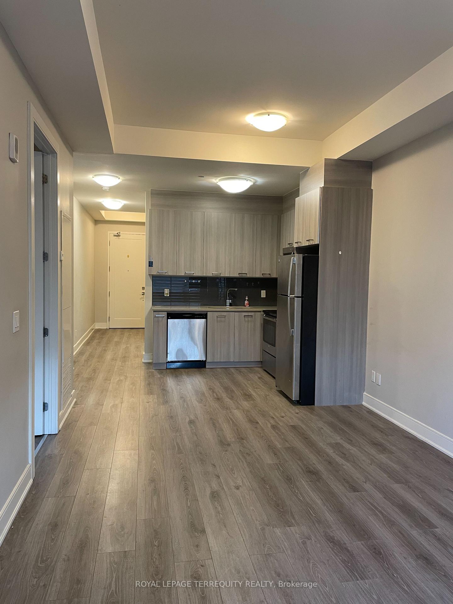 150-main-street-w-hamilton-ontario-x12368148
