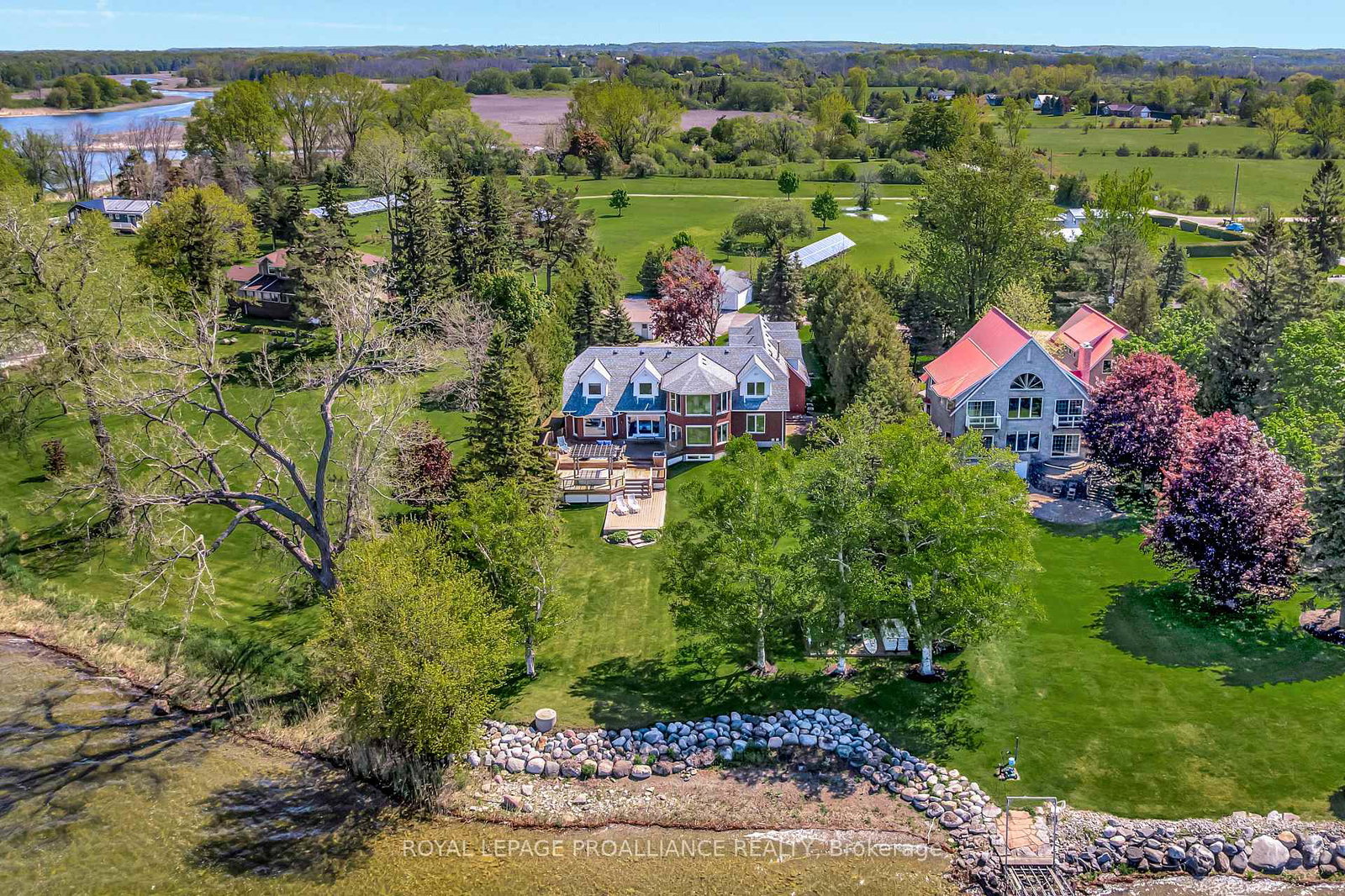 23-quigg-lane-prince-edward-county-ontario-x12368182
