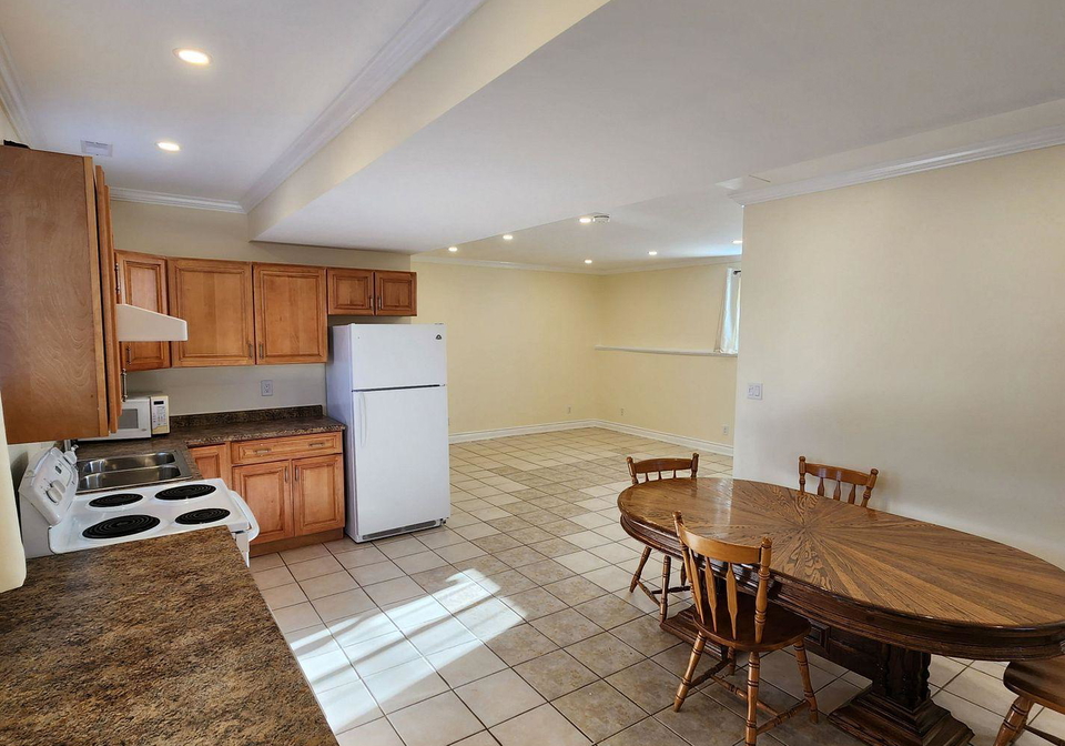 4725-belfast-avenue-niagara-falls-ontario-x12368223