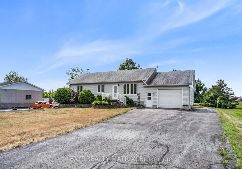 3704-pattee-road-e-champlain-ontario-x12368298