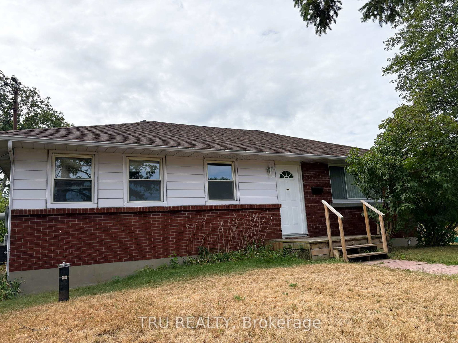 16-sandy-avenue-s-ottawa-ontario-x12368312