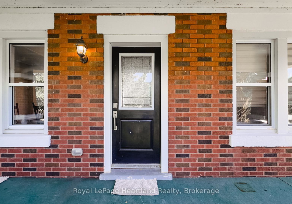 82376-bluewater-highway-ashfield-colborne-wawanosh-ontario-x12368613