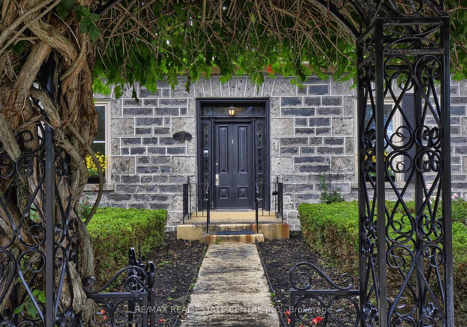 110-grand-avenue-s-cambridge-ontario-x12368650