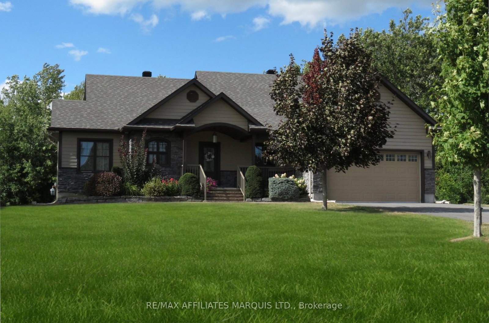 20447-patricia-lane-south-glengarry-ontario-x12368710