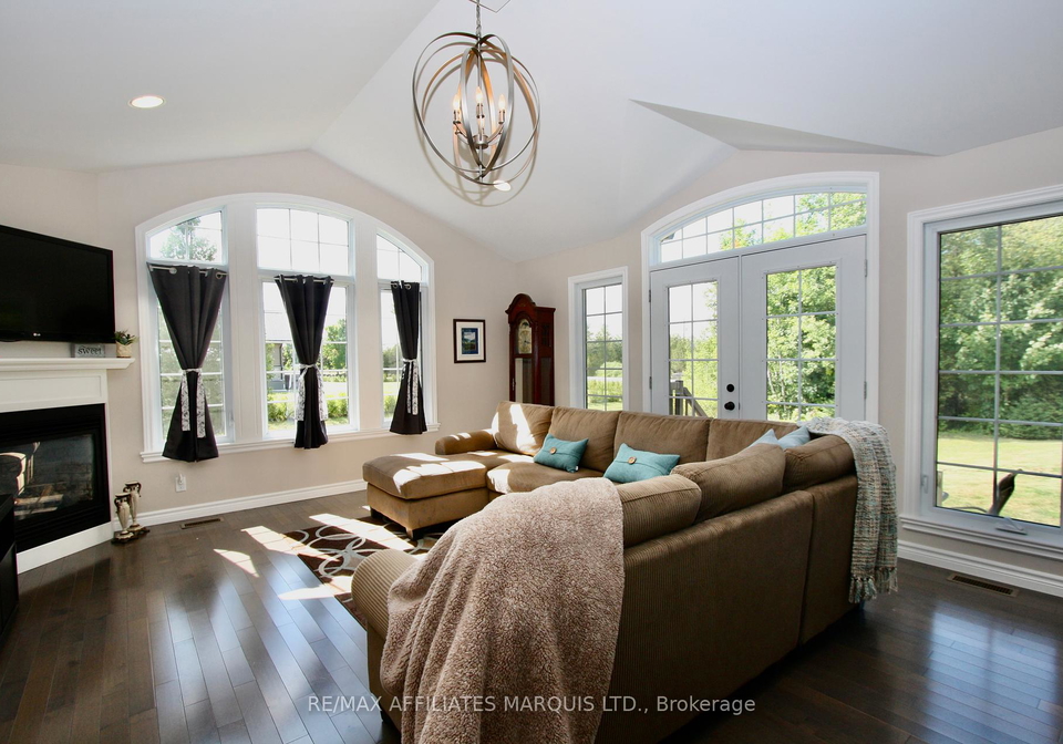 20447-patricia-lane-south-glengarry-ontario-x12368710