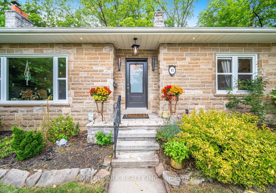 82-creighton-road-hamilton-ontario-x12368733