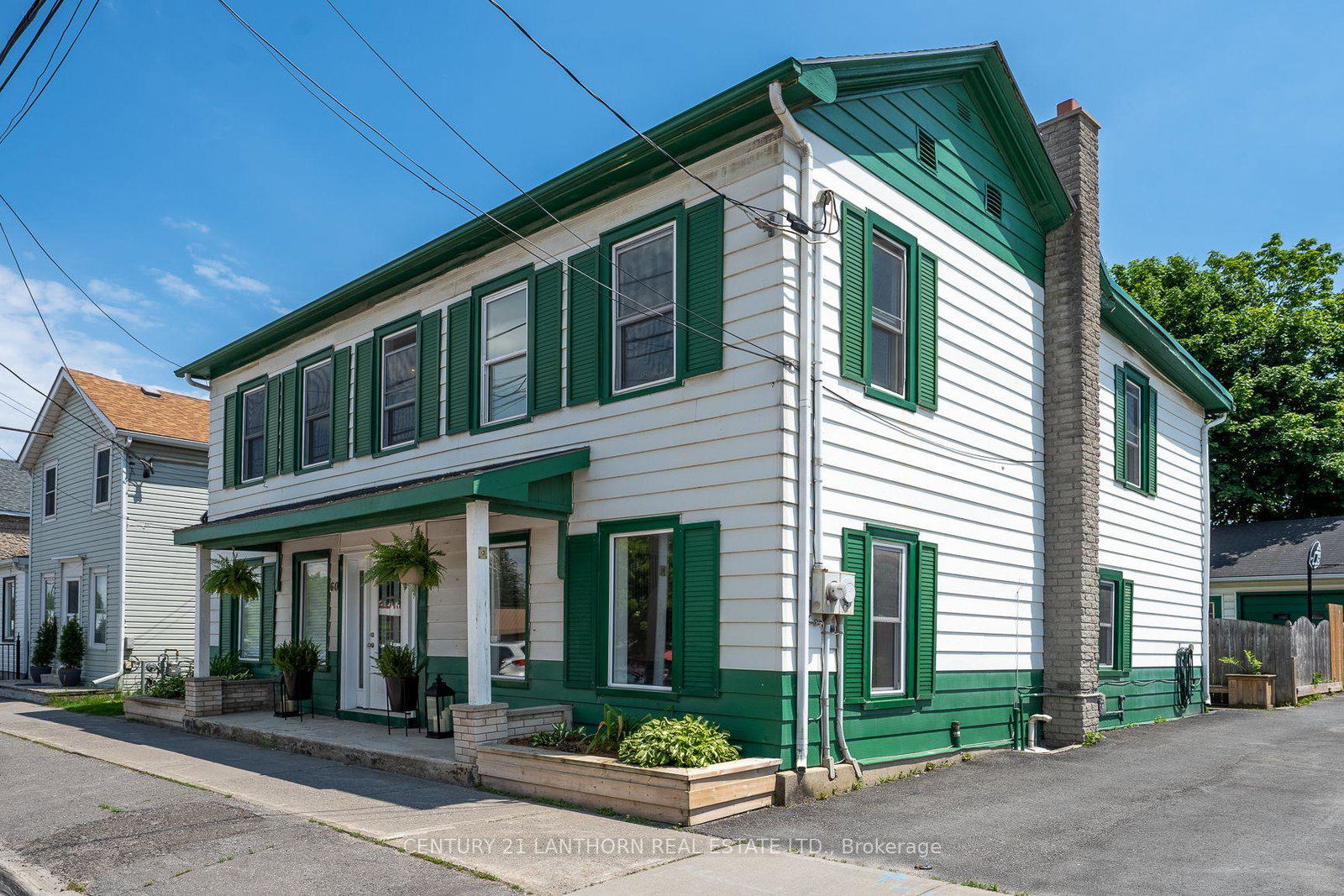 58-picton-main-street-prince-edward-county-ontario-x12368879