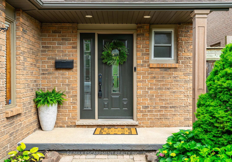 17-tami-crescent-grimsby-ontario-x12369108