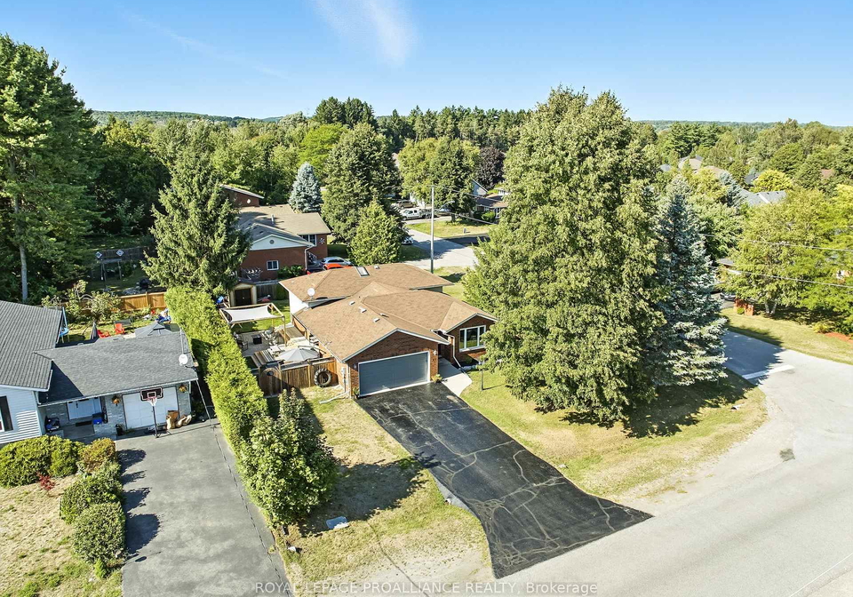 11-iroquois-avenue-brighton-ontario-x12369186