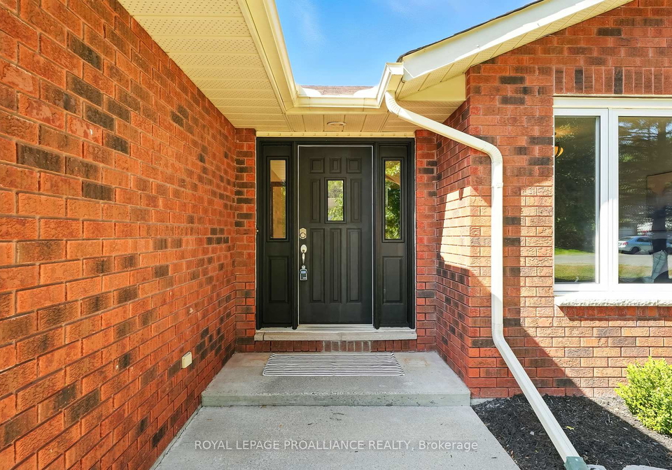 11-iroquois-avenue-brighton-ontario-x12369186