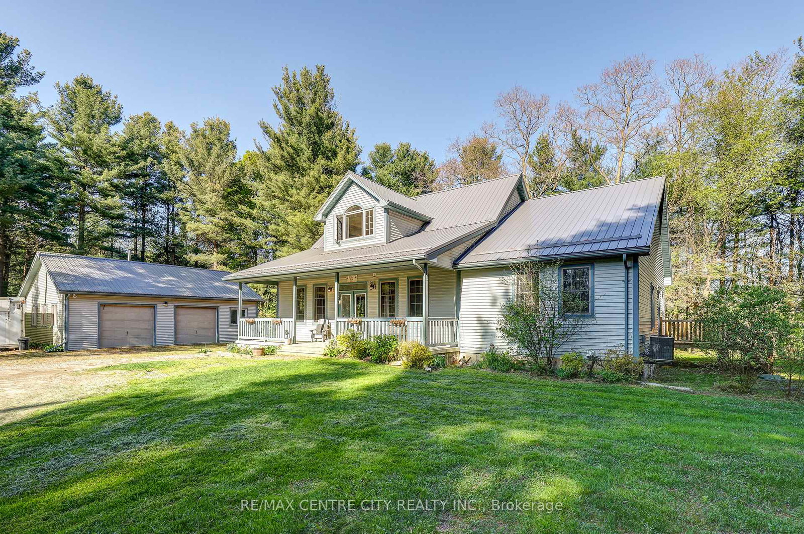 35035-lake-line-southwold-ontario-x12369385
