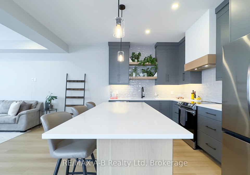 99-clayton-street-west-perth-ontario-x12369501