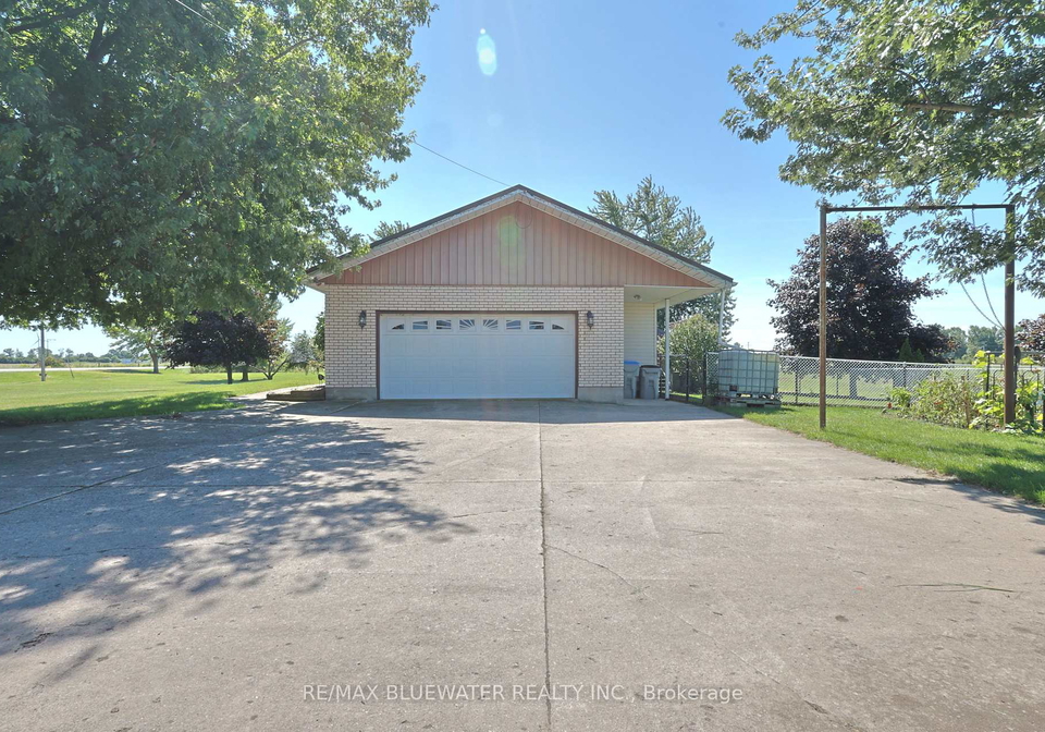 7963-rawlings-road-lambton-shores-ontario-x12369659