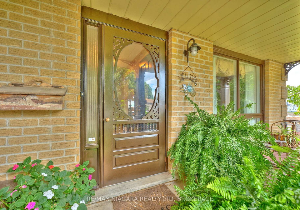 12-lampman-crescent-thorold-ontario-x12369929