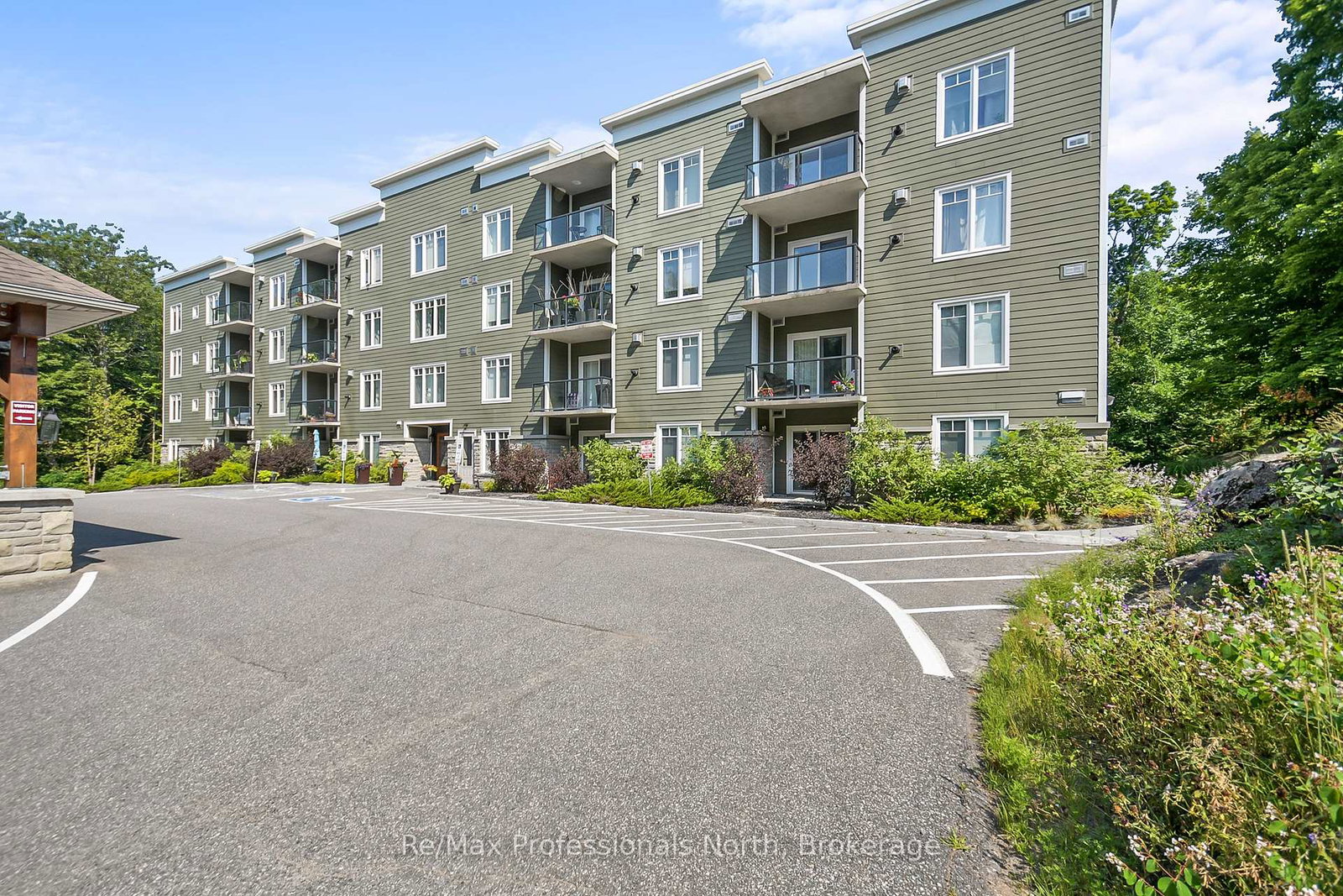 391-james-street-w-gravenhurst-ontario-x12369966