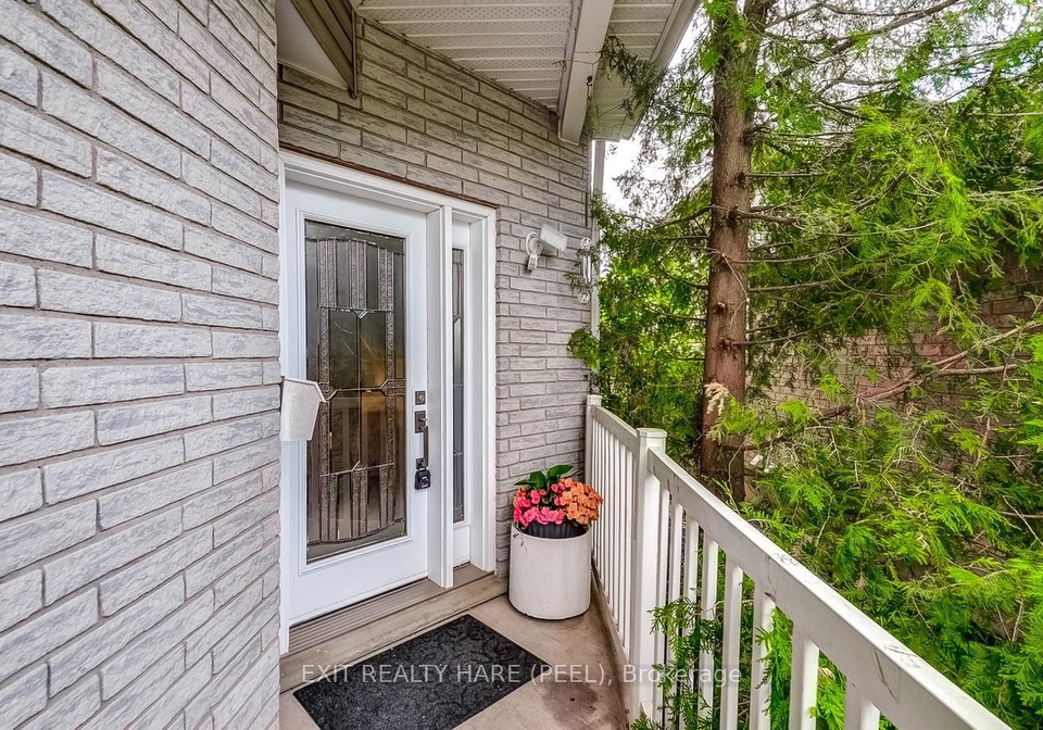 24-oconnor-lane-guelph-ontario-x12370001