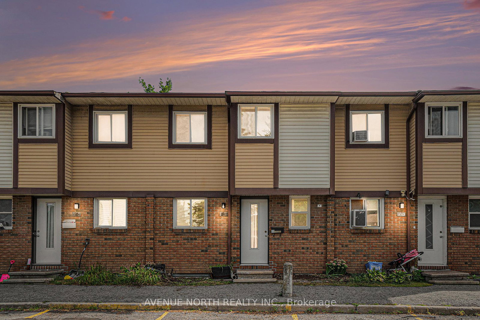 1747-dondale-street-ottawa-ontario-x12370044