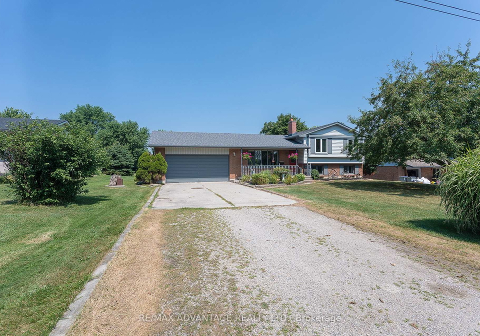 5928-st-james-drive-lucan-biddulph-ontario-x12370097