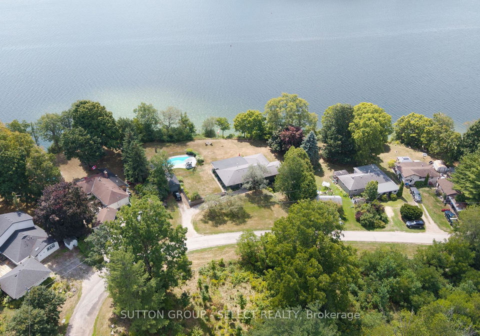 20979-lakeside-drive-thames-centre-ontario-x12370120