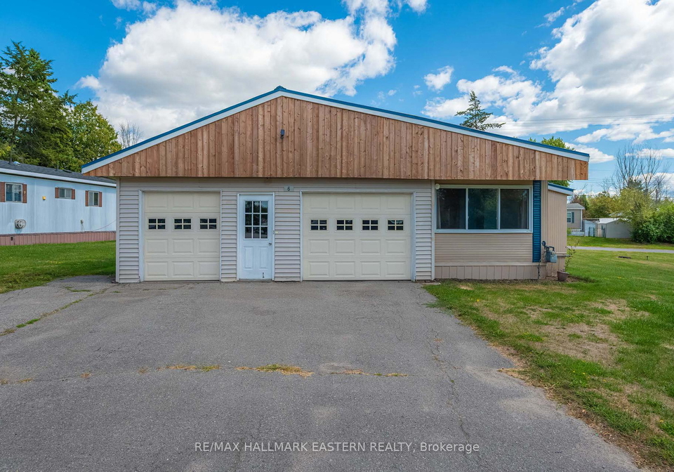 6-chapel-boulevard-belleville-ontario-x12370143