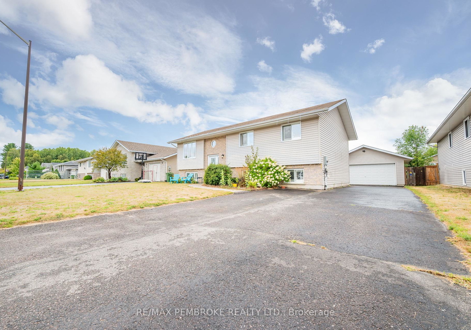 45-spruce-street-petawawa-ontario-x12370343