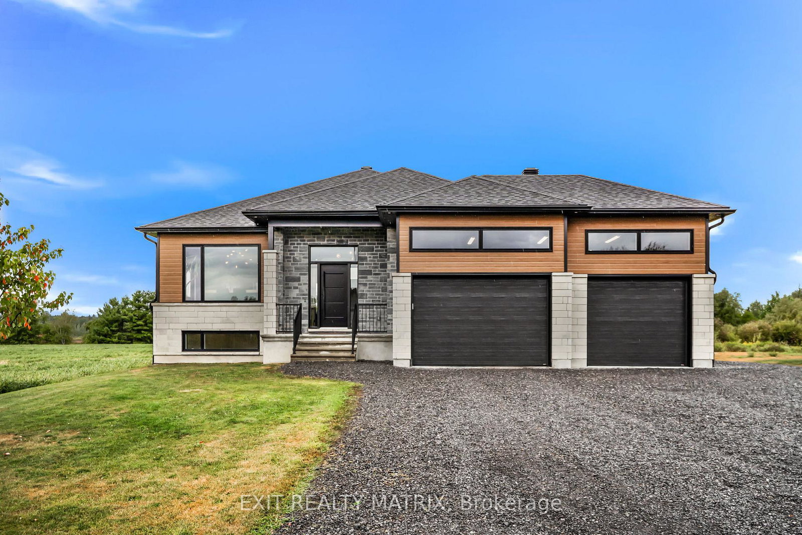 529-voie-ferree-road-clarence-rockland-ontario-x12370377