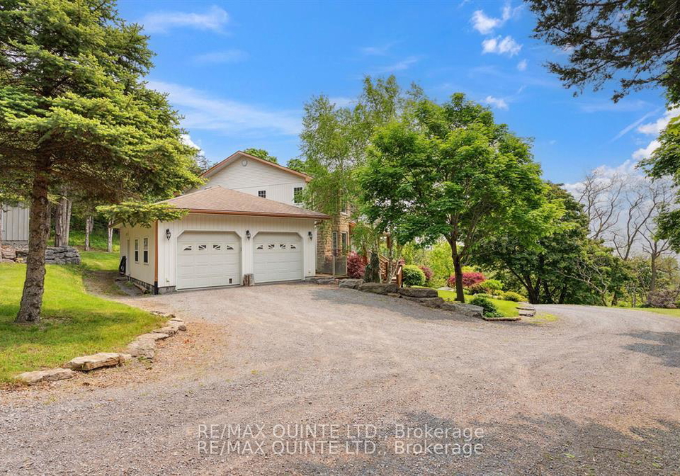 3225-county-road-8-prince-edward-county-ontario-x12370437