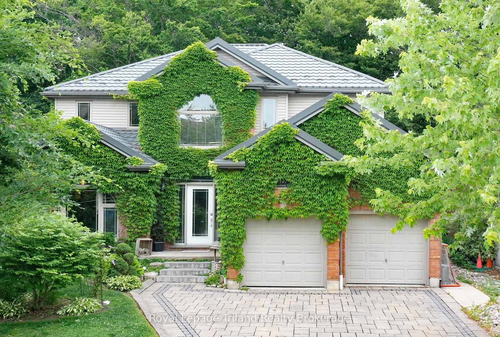 107-forestway-trail-woodstock-ontario-x12370450